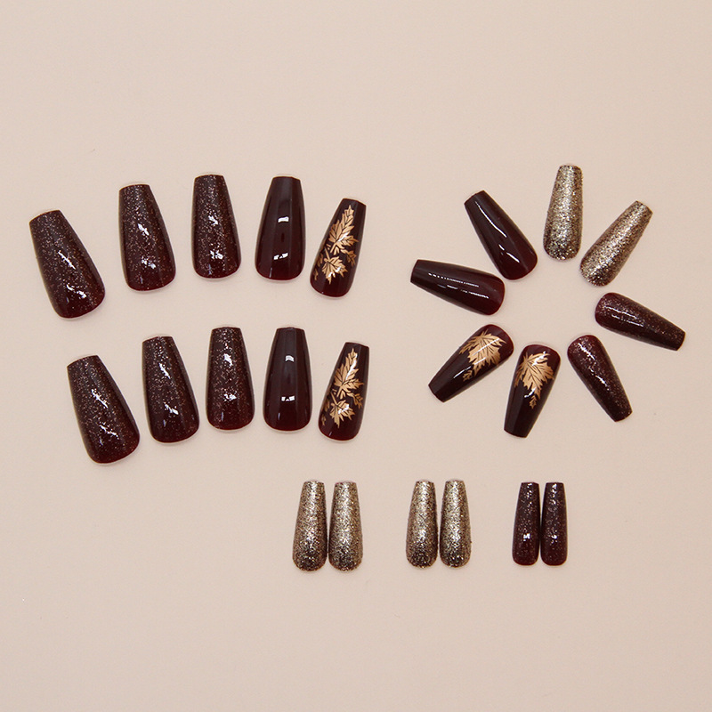 24 قطعة من فن الأظافر الأنيق ب - مراجعة Nail Art Burgundy وسعره