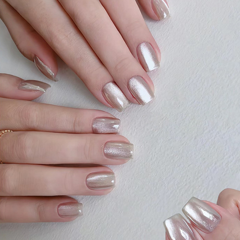 ضغط قصير على الأظافر ، عيون ال - مراجعة Nail Art Full Cat Eye وسعره