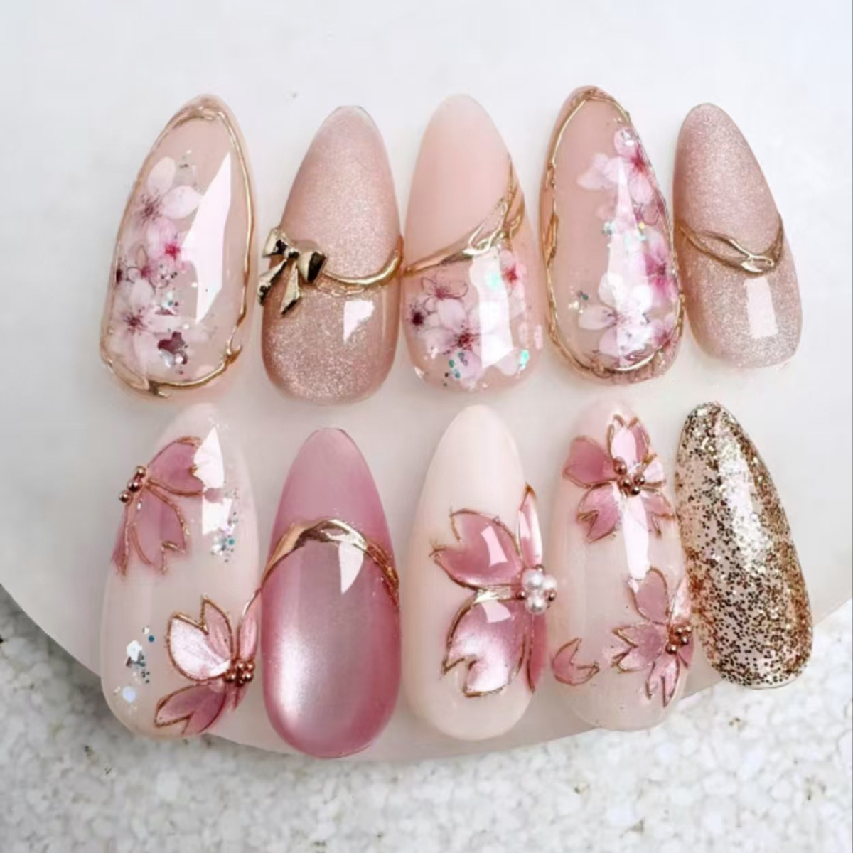 24 قطعة أظافر صناعية قصيرة بتص - مراجعة Nail Art Full Cat Eye وسعره