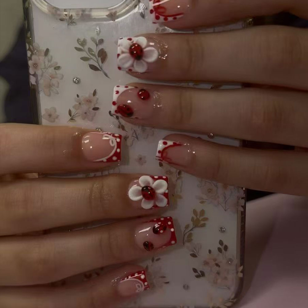 24 قطعة لكل مجموعة. ملصقات أظا - مراجعة Nail Art Halal وسعره